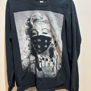 Gildan Black Heavy Cotton Graphic Marilyn Monroe Bandit long sleeve Tee Vintage
